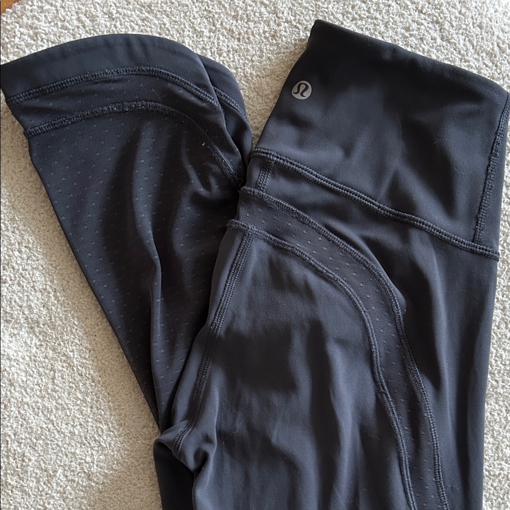 Lululemon Revitalize Crop